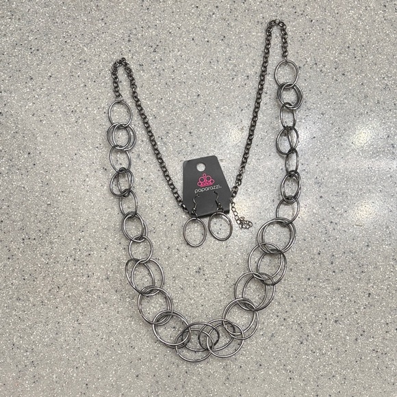 Paparazzi Elegant Silver Chain Necklace - Picture 1 of 1